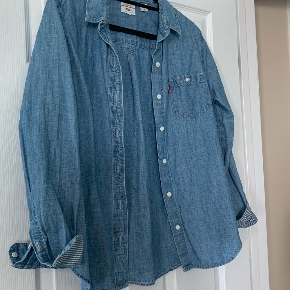 Levi’s denim shirt